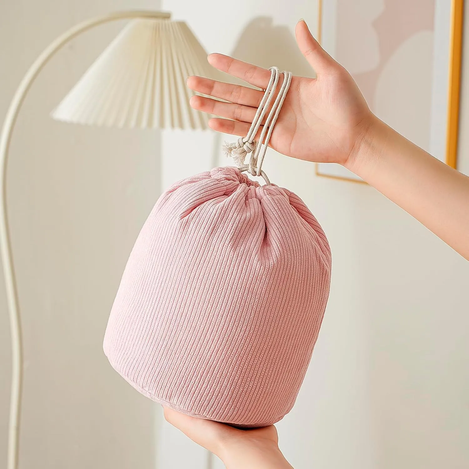 Aesthetic Corduroy Drawstring Makeup Bag with Quilted Lining, Coquette Quilted Cotton Cosmetic Bag, Portable Travel Organized Toiletry Bag for Women Girls（01Pink Heart Bow）