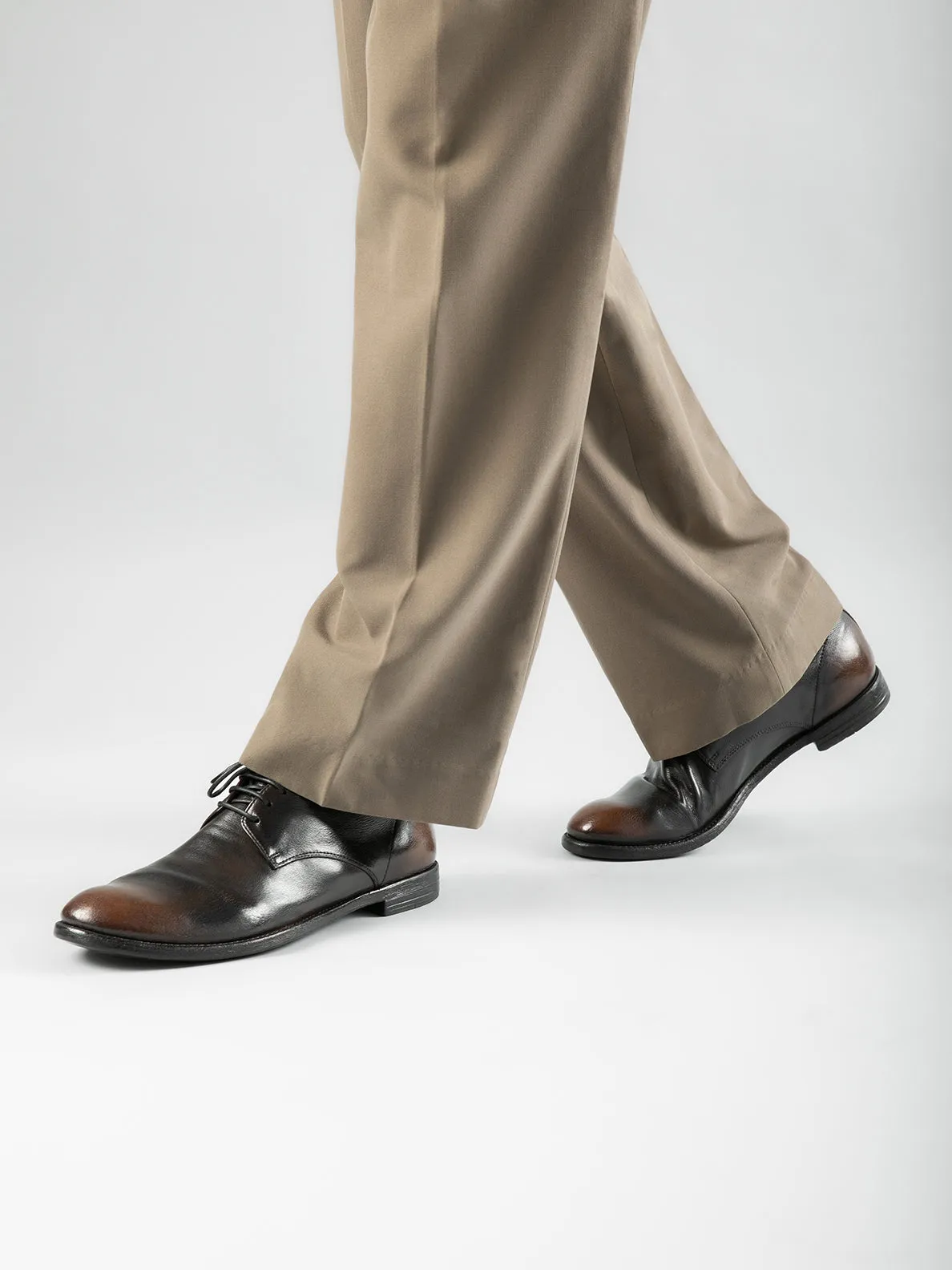 ARC 515 - Derby in Pelle Nera