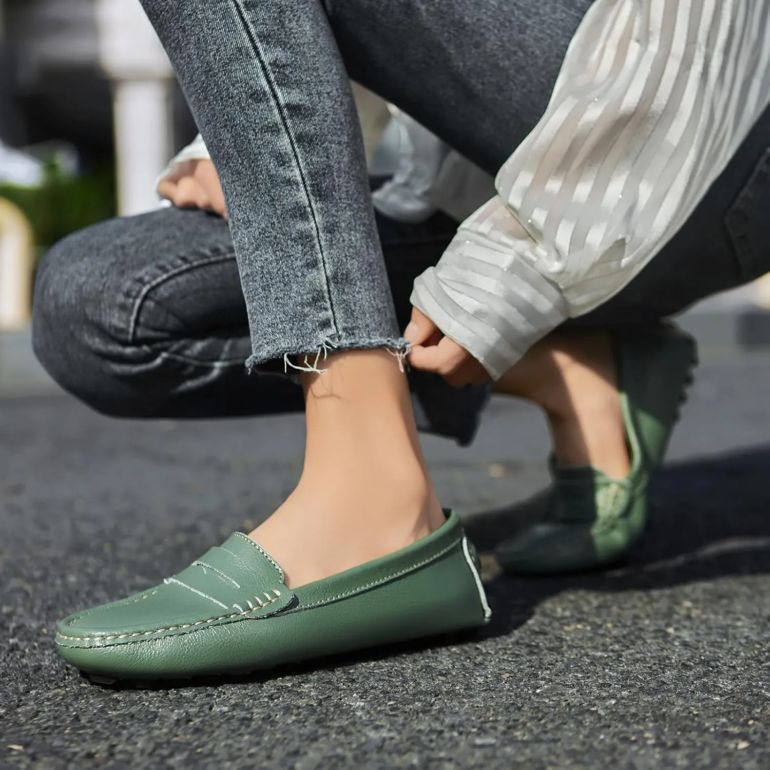 Artisure Women's Classic Comfort Leather Penny Loafers Casual Slip-Ons Lightweight Walking Flats Driving Mocs Boat Shoes