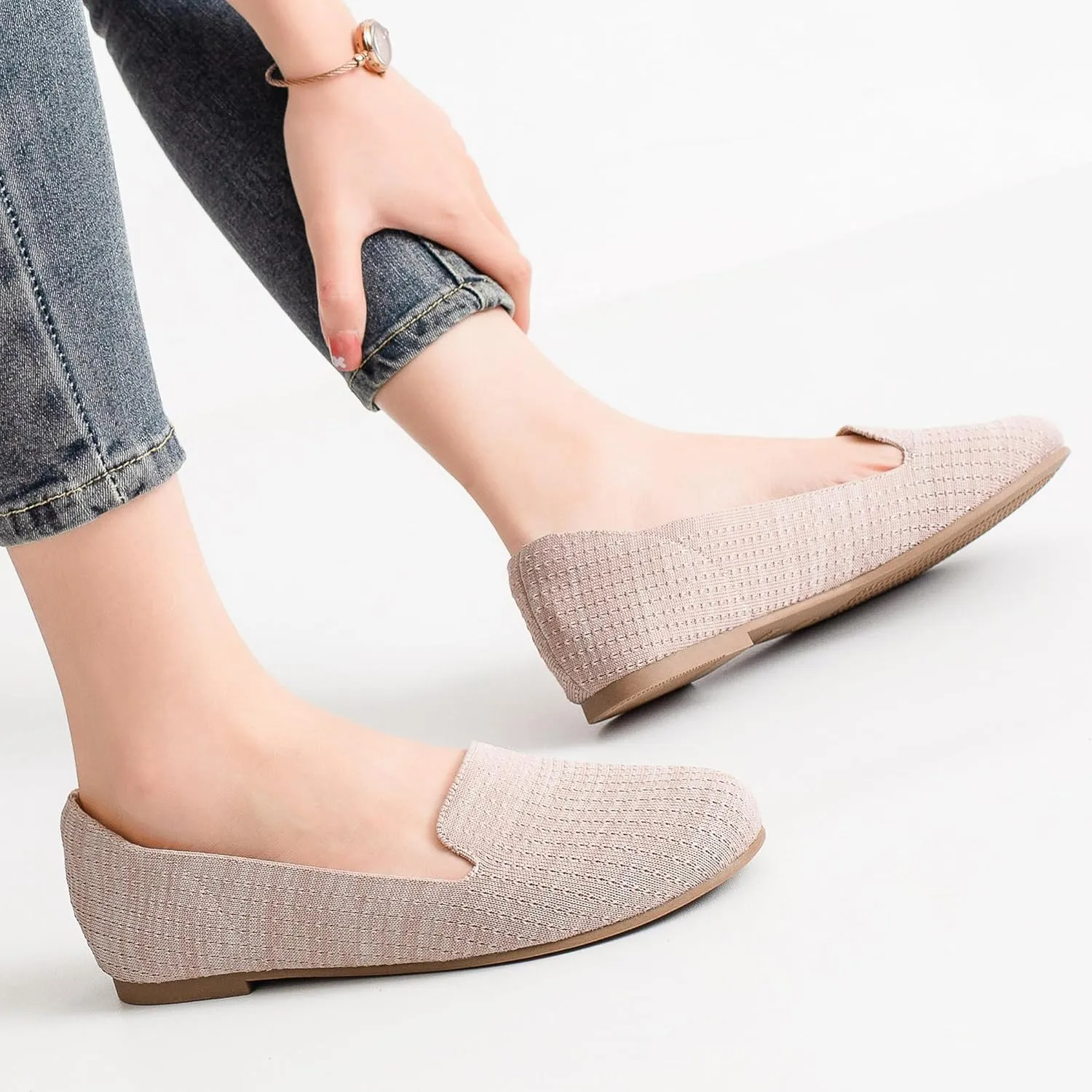 Ataiwee Women's Wide Width Flat Shoes, Fashion Comfortable Plus Size Cute Round Toe Slip on Loafer Shoes.