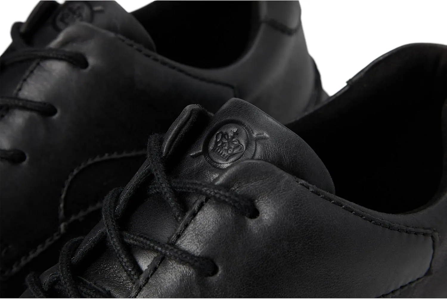 BORN Men's Cornell Oxford