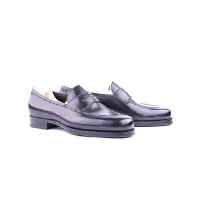 Classic Penny loafer with hand stitched apron