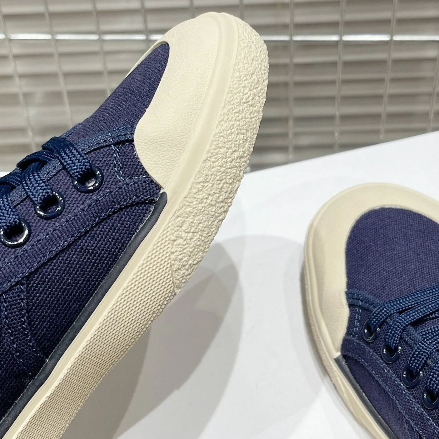 Cutting-edge TRIOMPHE JANE LACE-UP Celine IN SNEAKERS NAVY PATCH CANVAS WITH AND Supportive LOW CALFSKIN