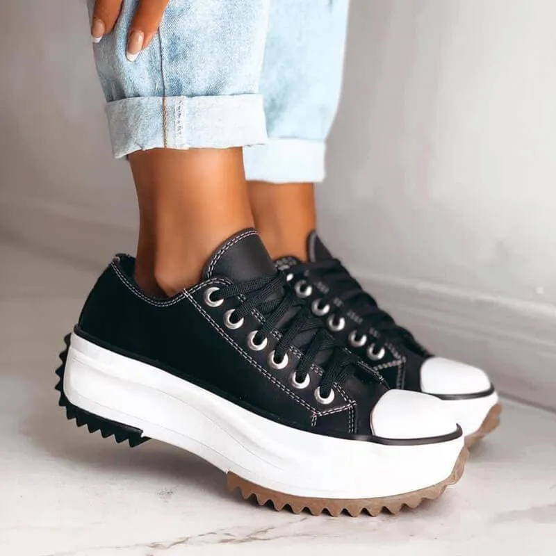 Elegant and detailed supportive summer footwear