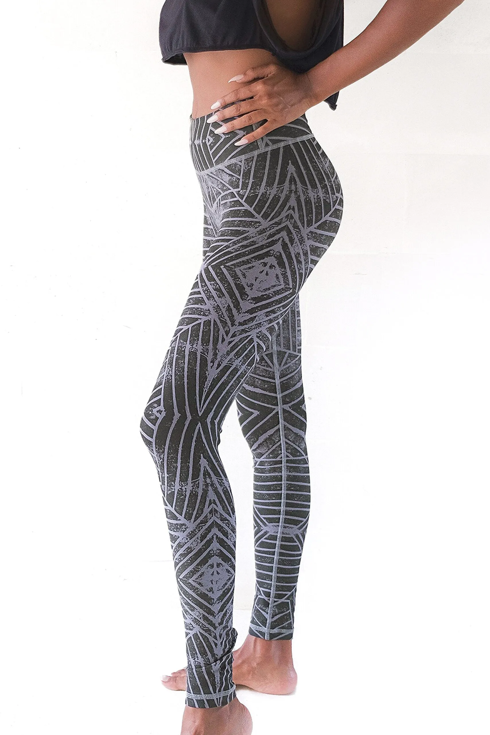 FREEDOM Leggings [5 Colors]
