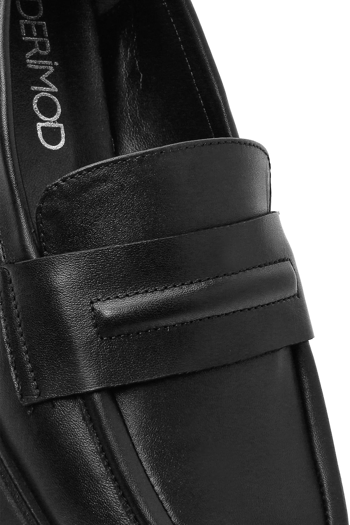 Kadın Siyah Deri Maskülen Loafer
