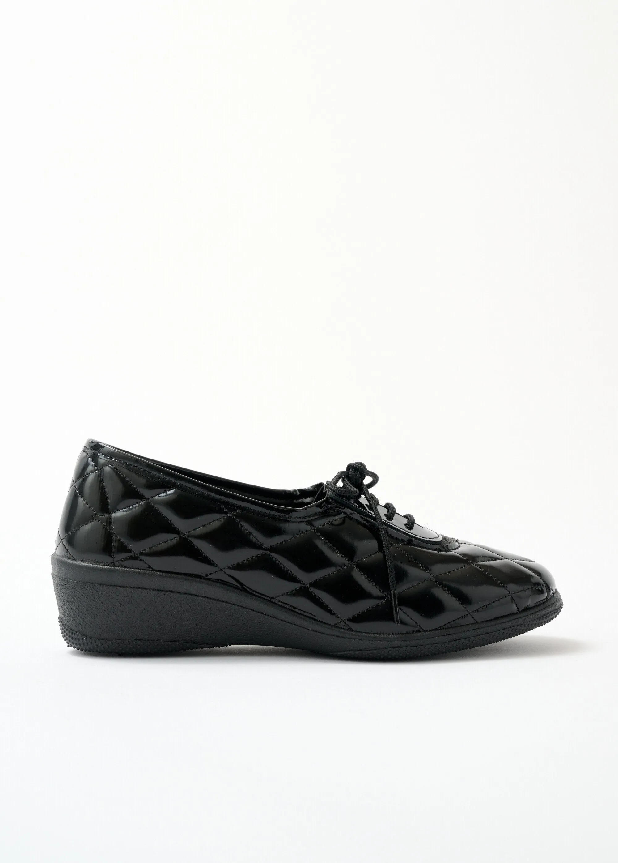 Lace-up effect elasticated comfort width derby