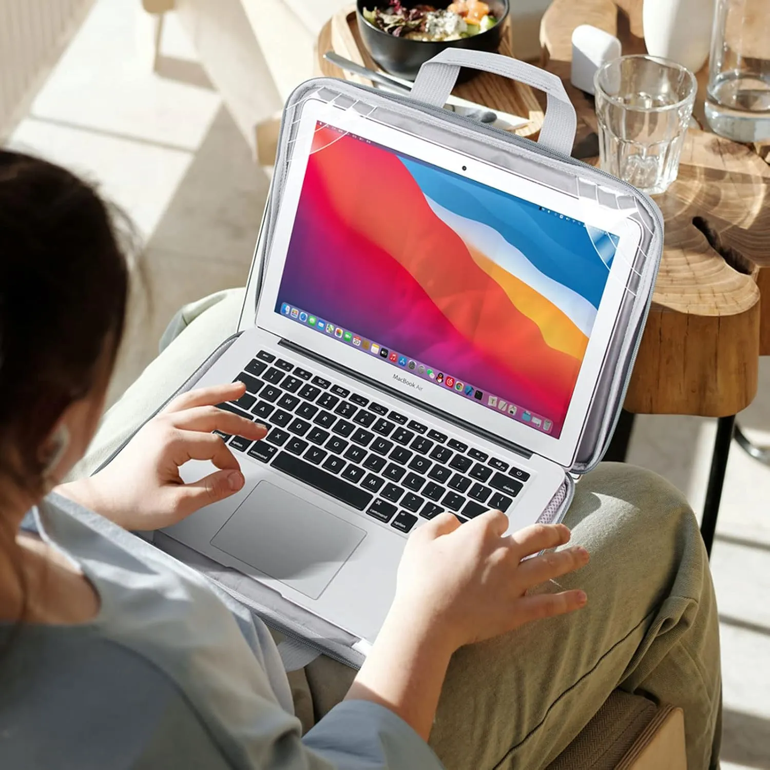 Laptop Bag, Durable Travel Bag for Business, Compatible with MacBook Air/Pro, HP, Dell and Asus Laptops(15.6 inch)