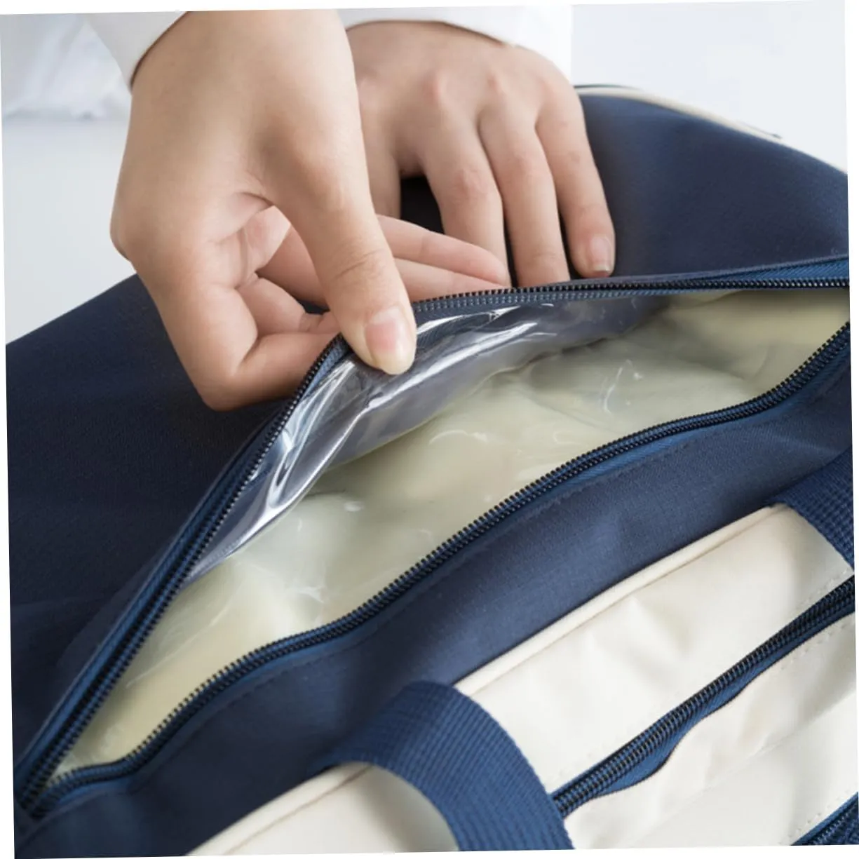 Large Capacity Waterproof Sports Bag for Gym Swim Bag Wet Dry Compartment Oxford Fabric Smooth Zipper