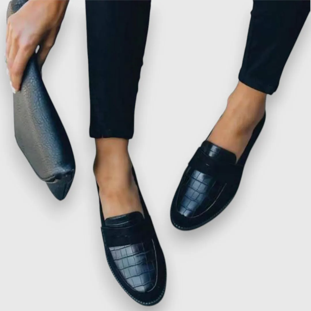 Liny - Loafer with Crocodile Pattern
