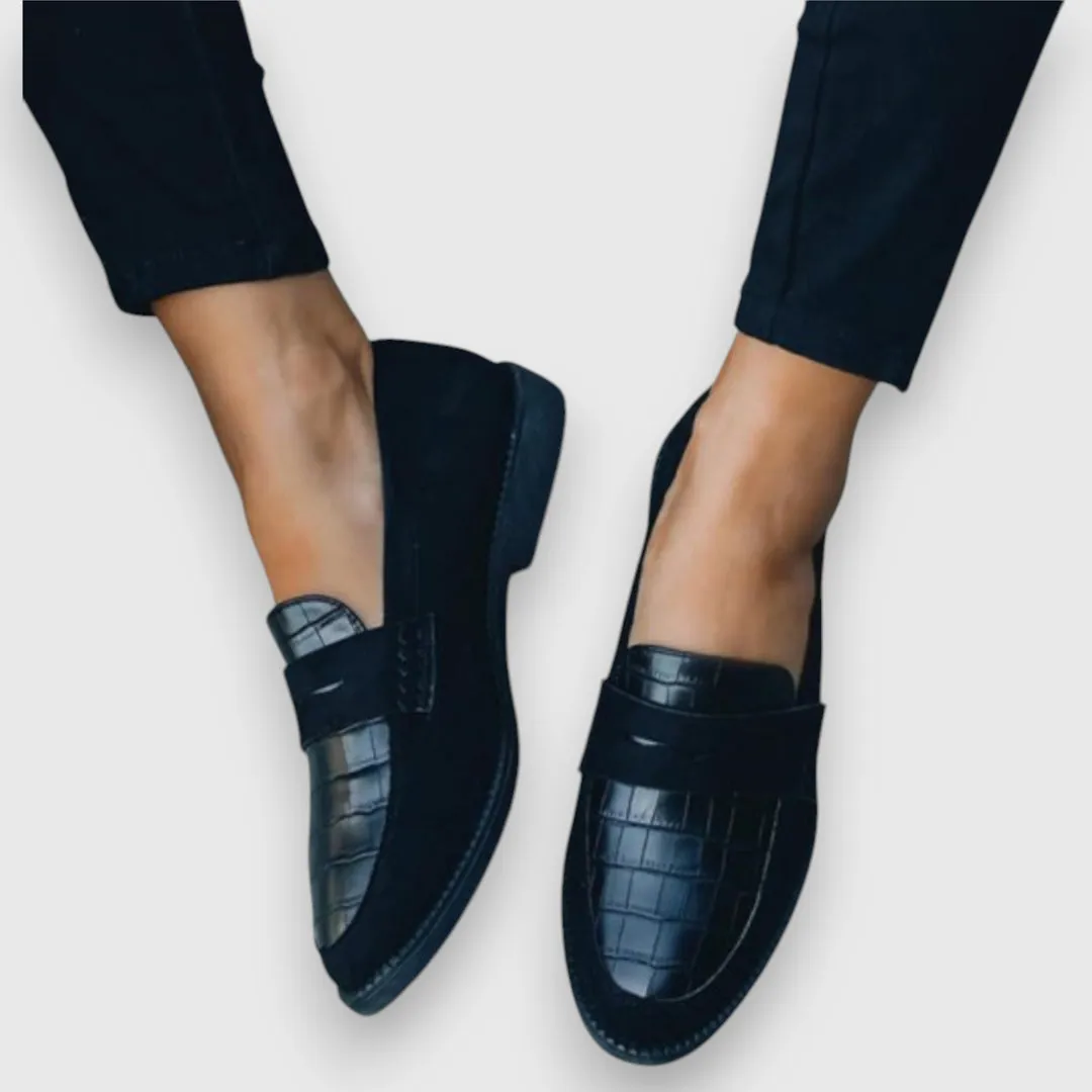 Liny - Loafer with Crocodile Pattern