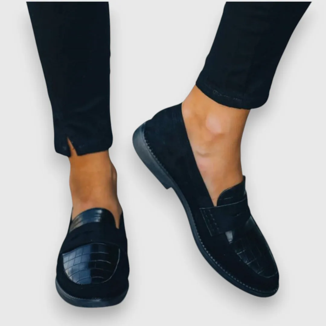 Liny - Loafer with Crocodile Pattern