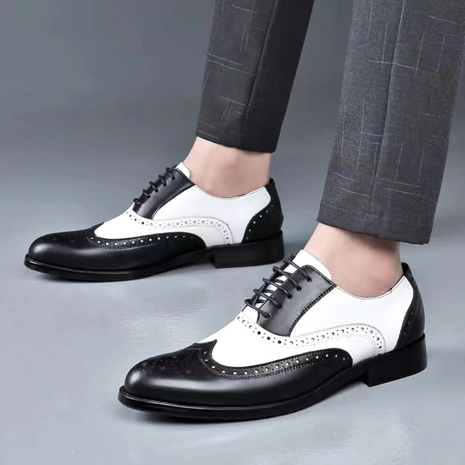 Men's Patchwork Two Tone Brogue Oxfords Shoes Fashion Hand Stitched Leather Dress Shoes Round-Toe Lace up Low Top Business Formal Derby Shoes