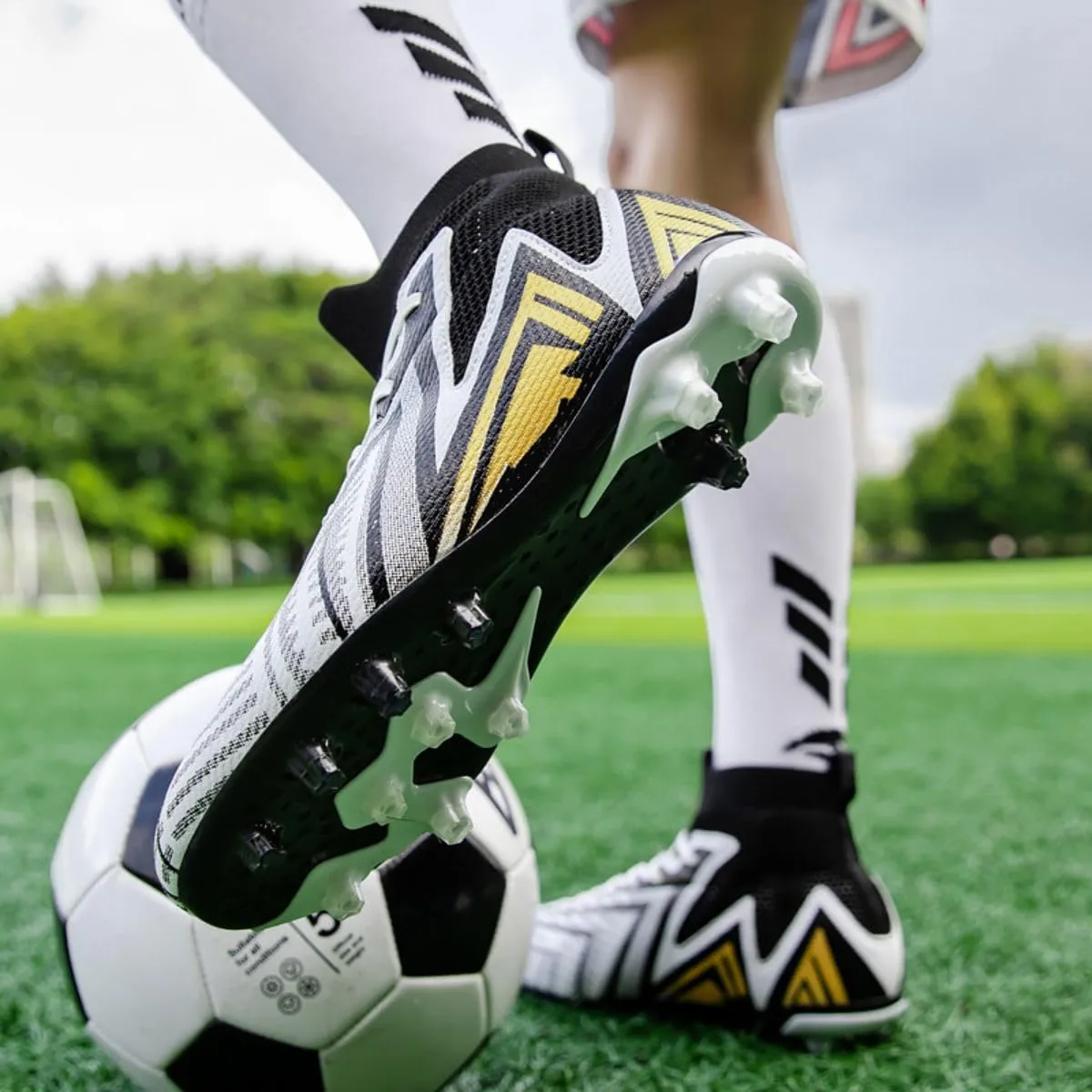 Men's Soccer Cleats Turf AG Shoes Boys Indoor Outdoor Footall Sneaker Youth Ankle Boots for Kids