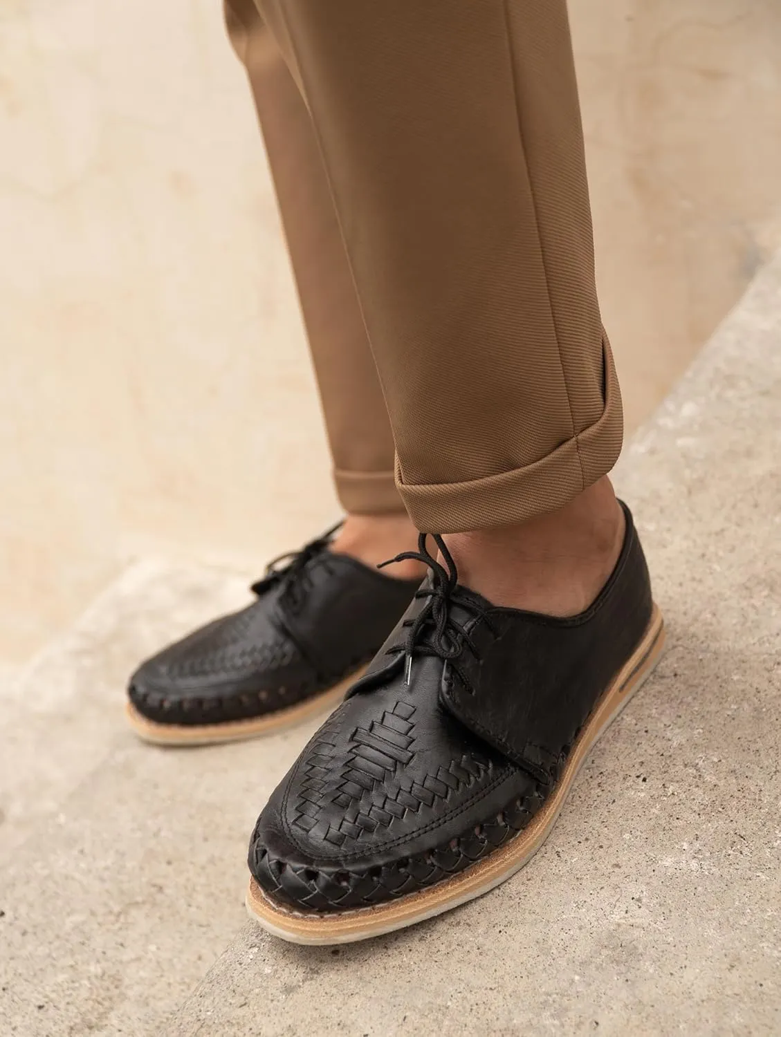 Mexico en la Piel: Handcrafted Men's Genuine Leather Lace-Up Huarache Sandals Shoes - Versatile & Durable