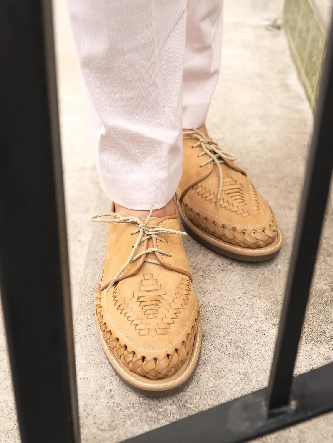 Mexico en la Piel: Handcrafted Men's Genuine Leather Lace-Up Huarache Sandals Shoes - Versatile & Durable