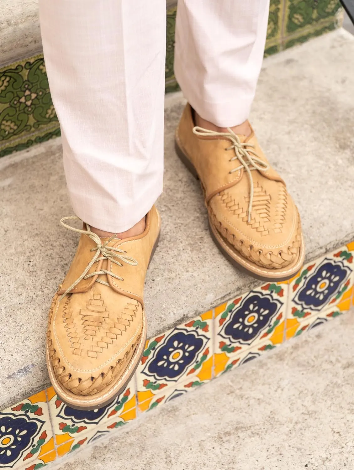Mexico en la Piel: Handcrafted Men's Genuine Leather Lace-Up Huarache Sandals Shoes - Versatile & Durable