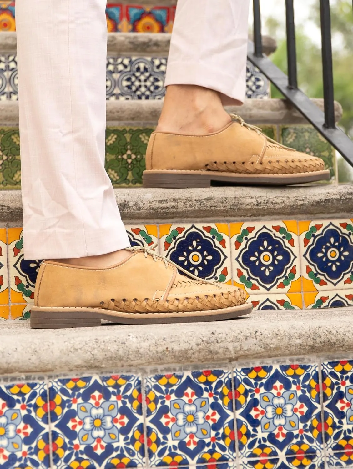 Mexico en la Piel: Handcrafted Men's Genuine Leather Lace-Up Huarache Sandals Shoes - Versatile & Durable
