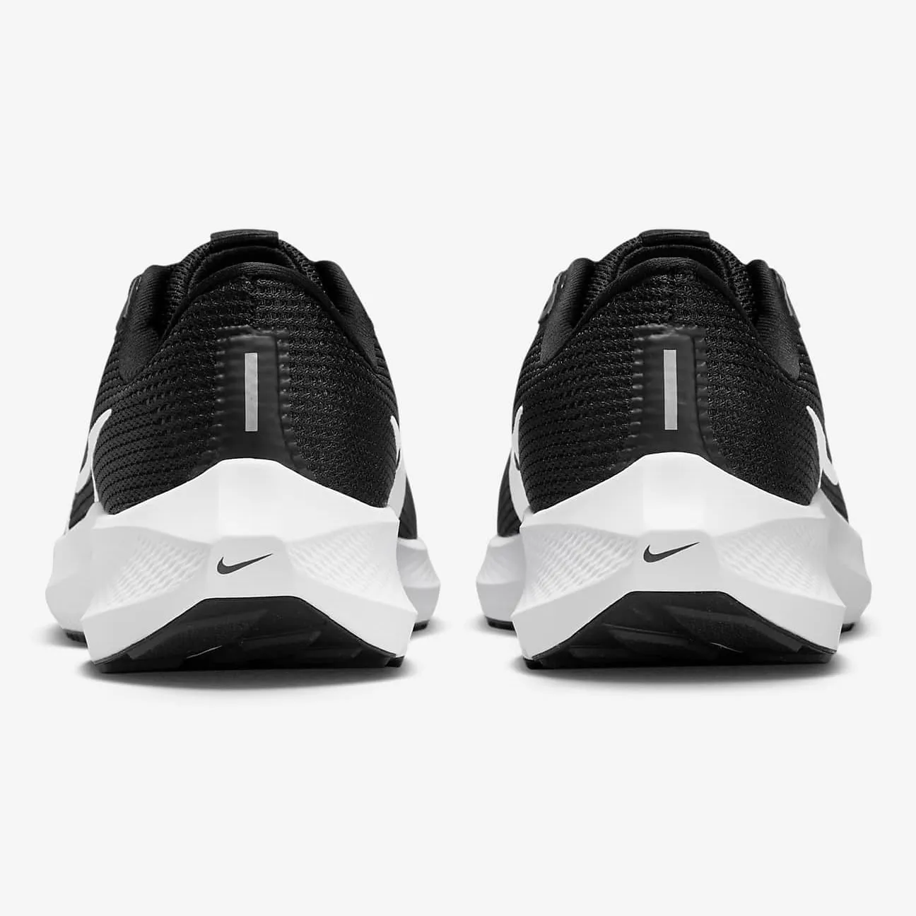 Nike Women's Pegasus 40 Road Running Shoes (Extra Wide) Sneaker