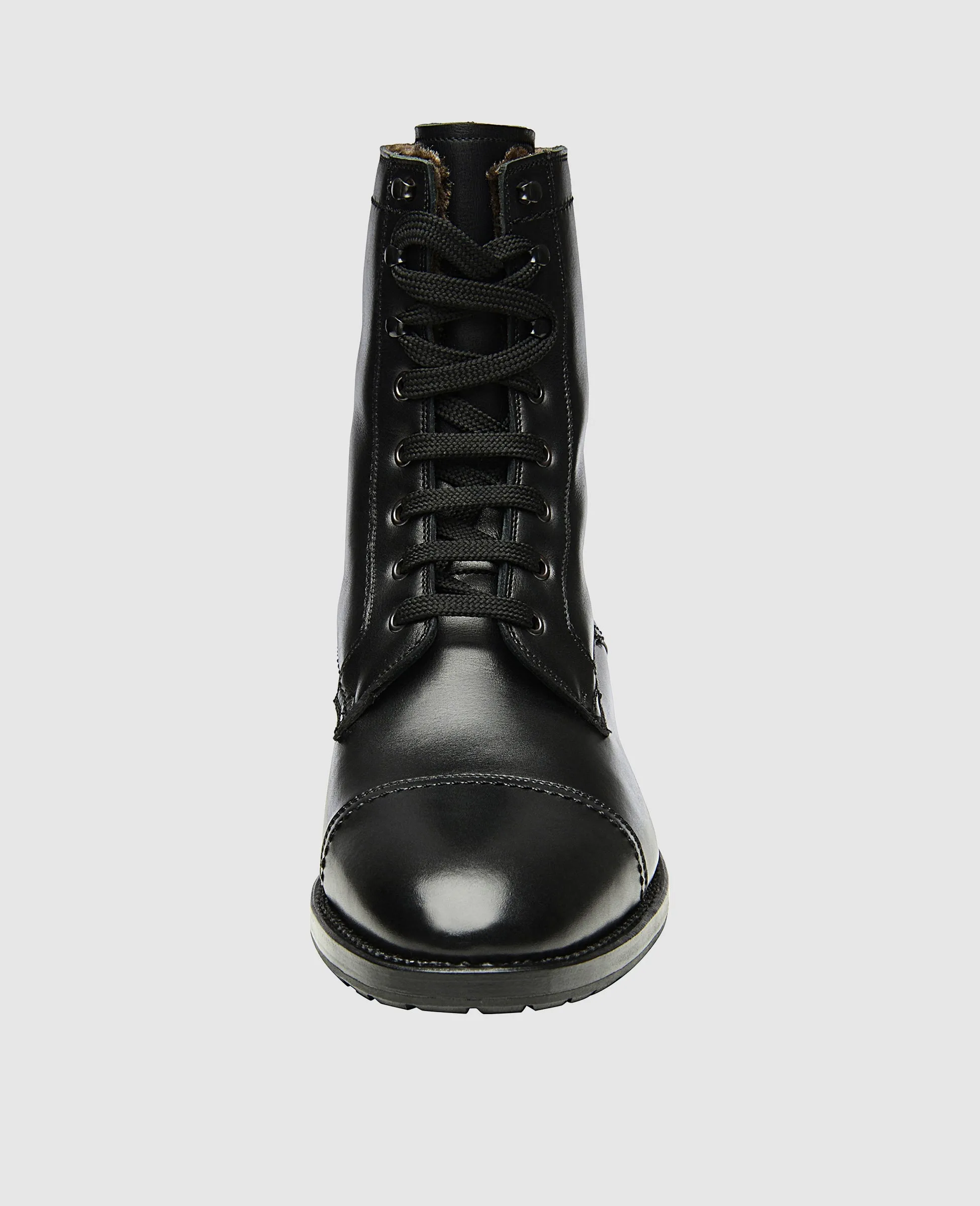 No. 692 - Black