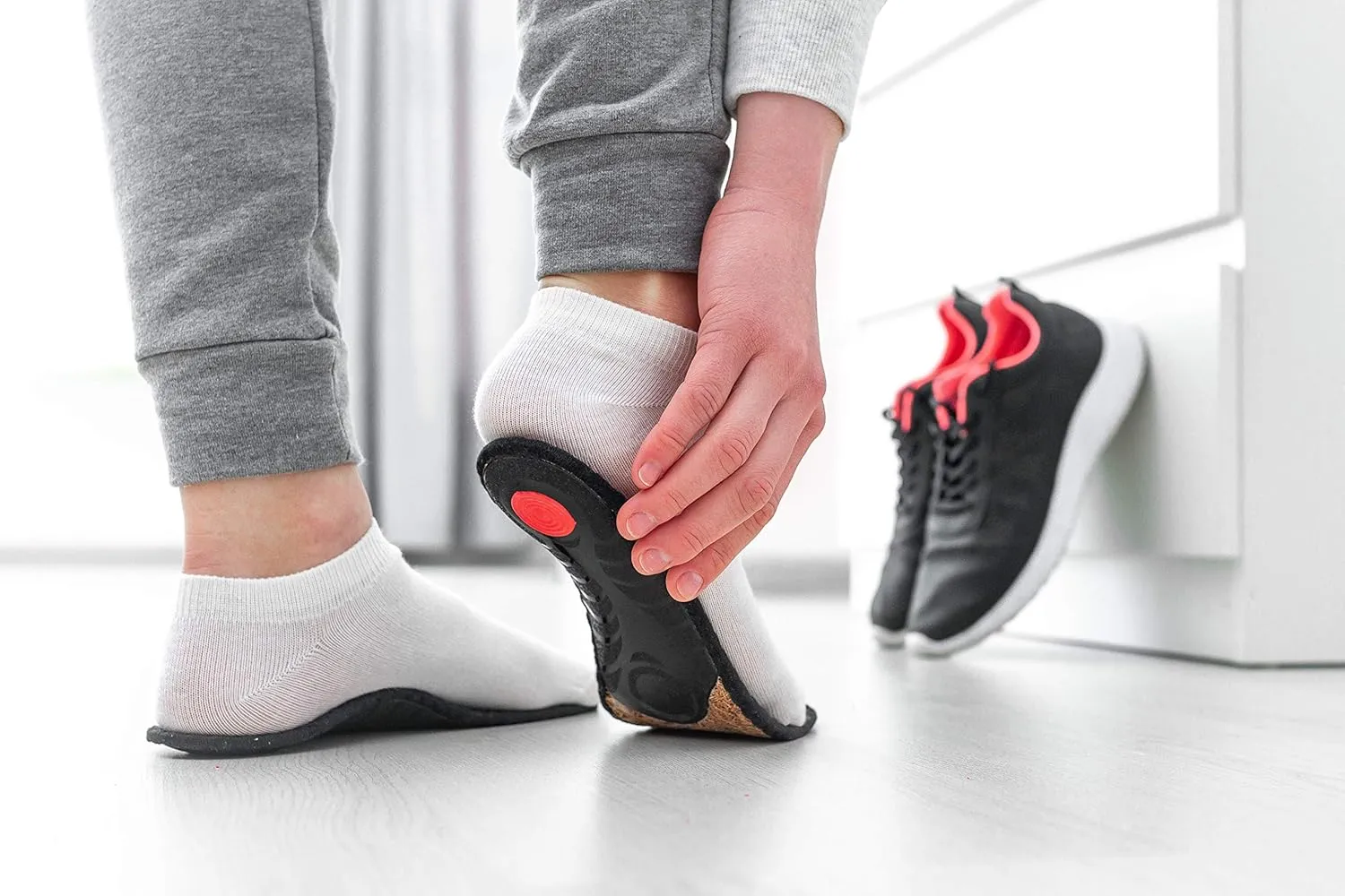 Pedag Plantar Fasciitis | German Made | Arch Support Orthotic Insoles Inserts for Men and Women | Heat Moldable Shoe Inserts | Medium and High Arch | Foot Pain Relief | Anti Odor | Women US 9/ EU 39