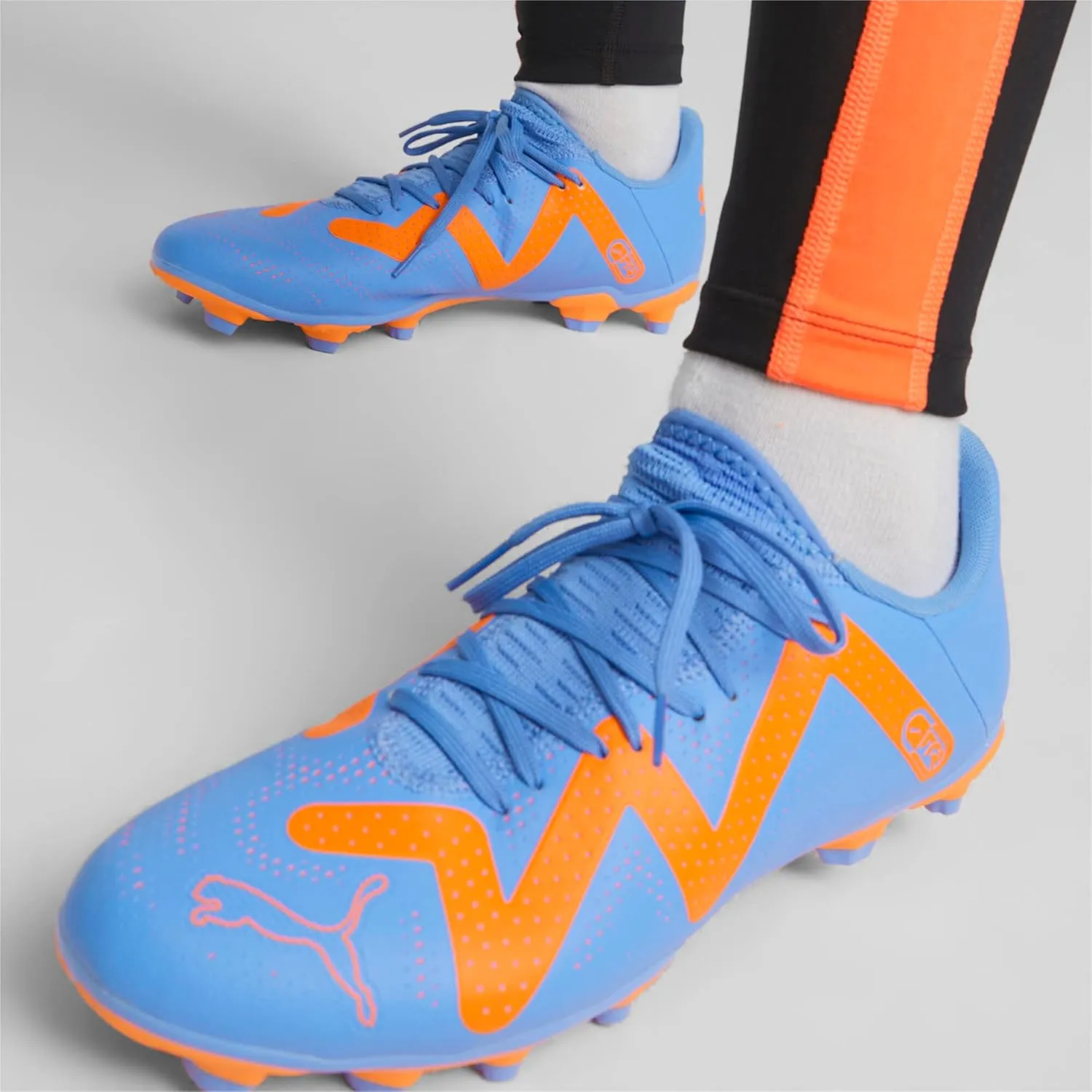 PUMA Men's Future Play Firm, Artificial Ground Soccer Cleats Sneaker