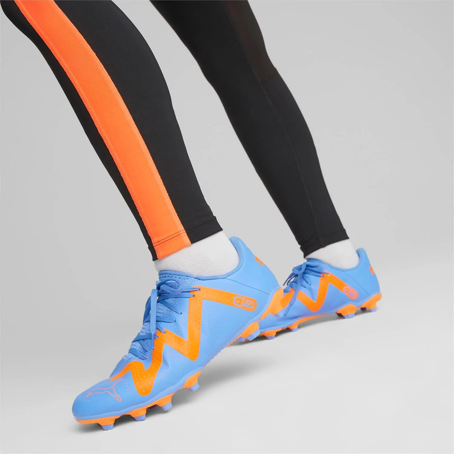 PUMA Men's Future Play Firm, Artificial Ground Soccer Cleats Sneaker