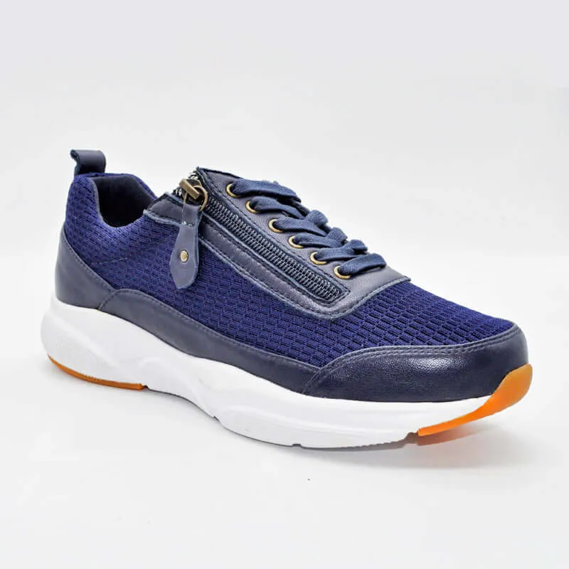 Pure Comfort Aced Sneaker