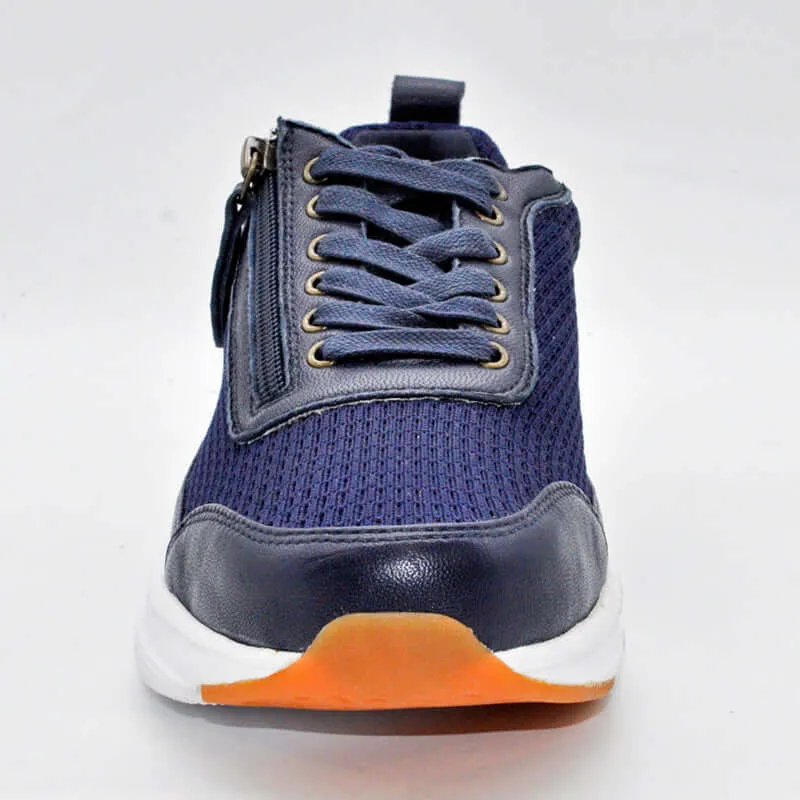 Pure Comfort Aced Sneaker