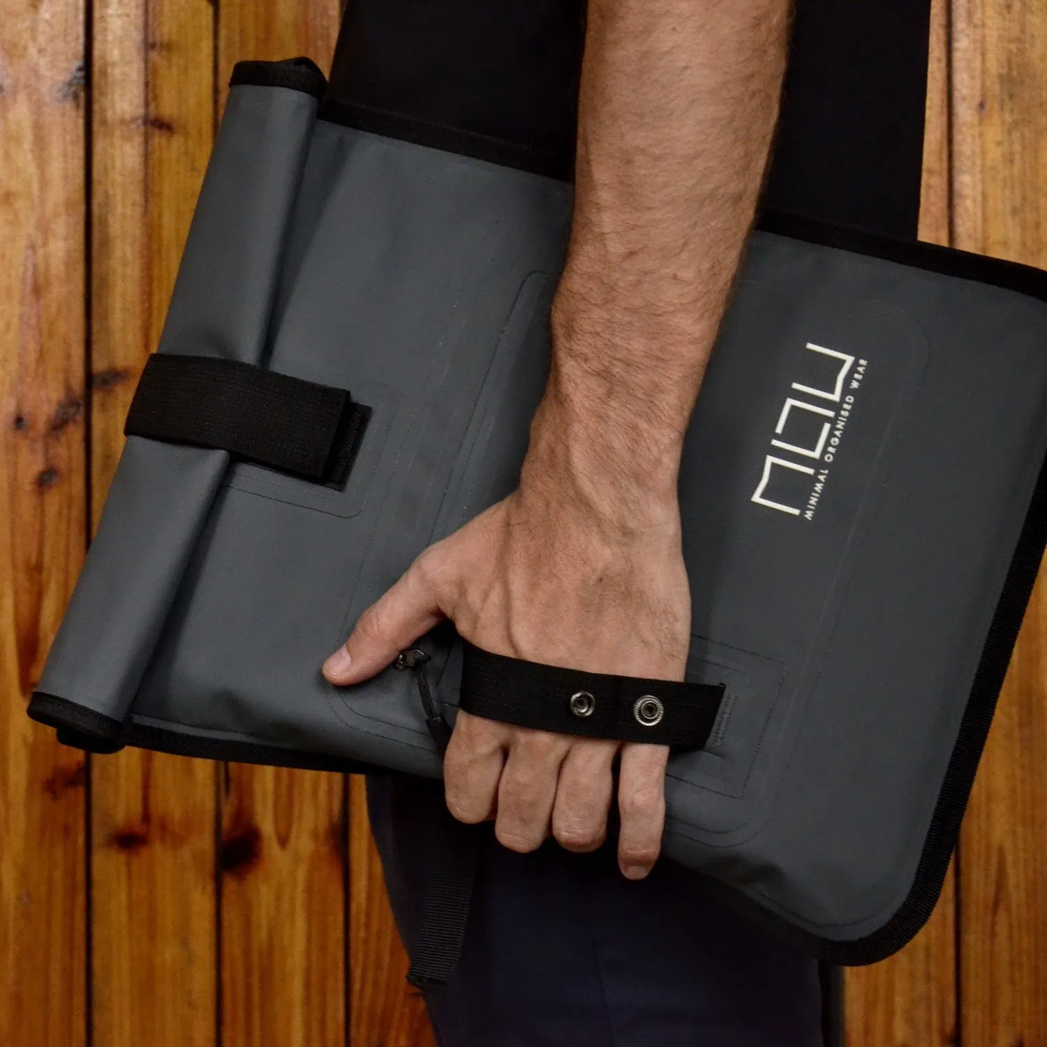 THE LAPTOP CASE