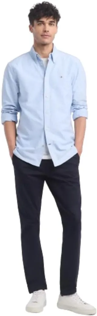 Tommy Hilfiger Men's Long Sleeve Button Down Oxford Shirt in Regular Fit