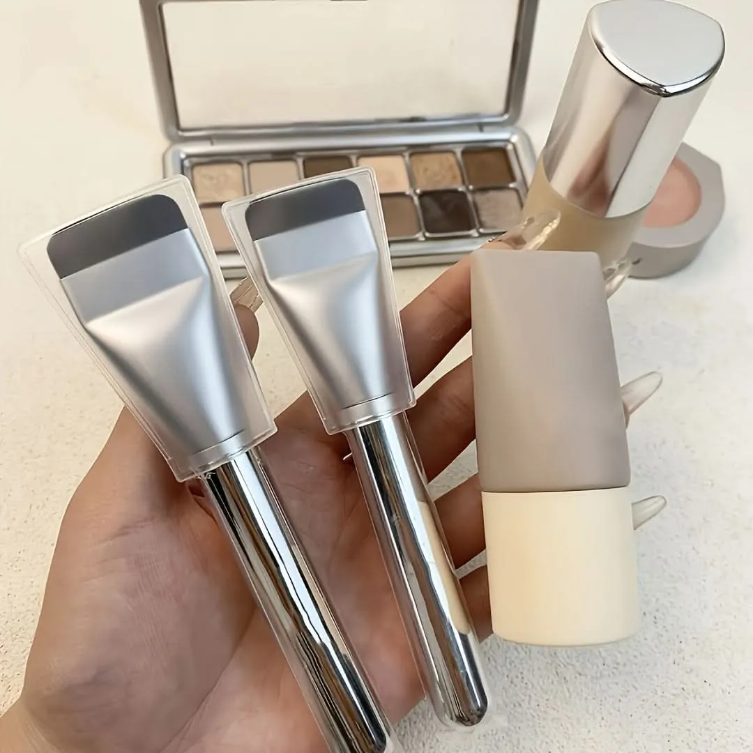 Ultra-Thin Flat Foundation & Mask Brush