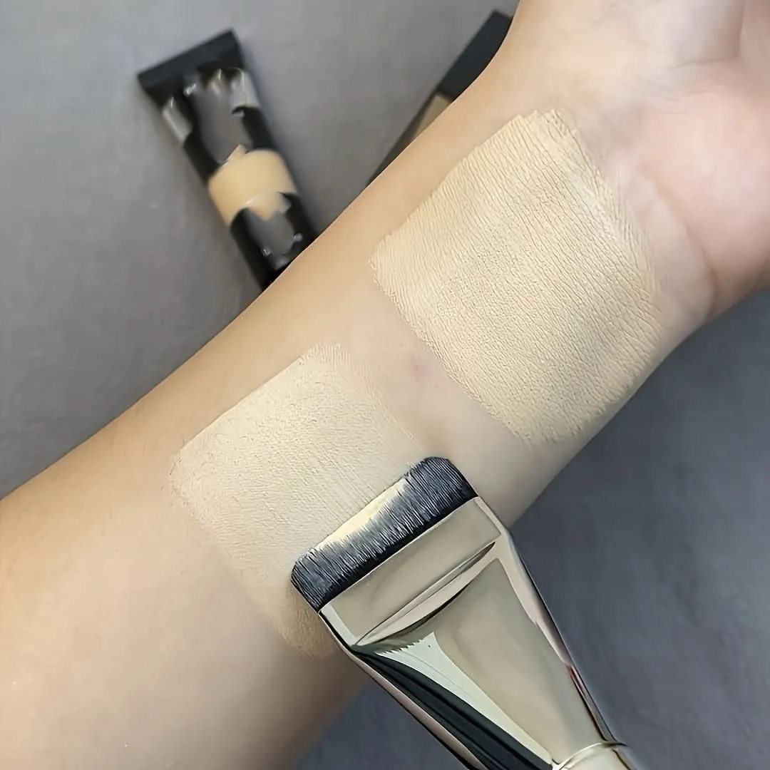 Ultra-Thin Flat Foundation & Mask Brush