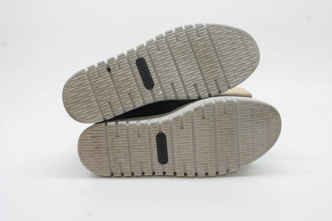 Vionic Women's Uptown A-Line Slip-On Loafers Preowned5
