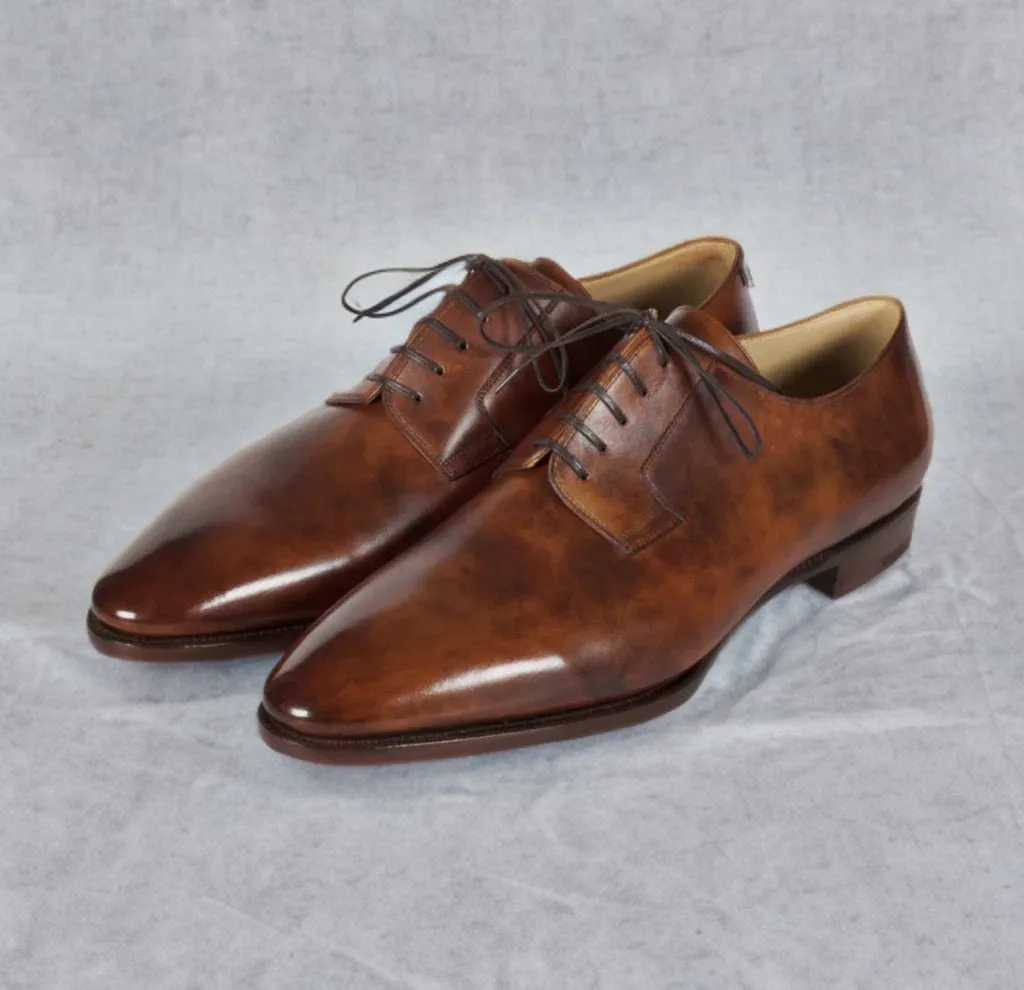 Whole-cut patina derby
