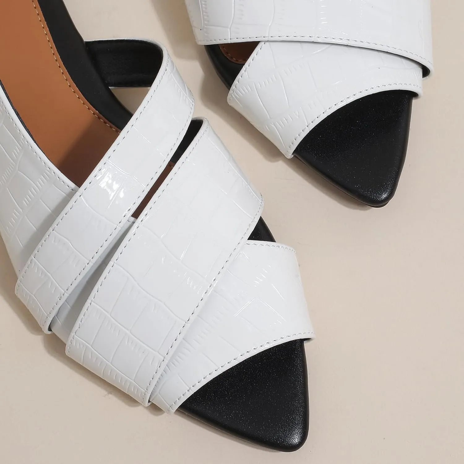 Women's Leather Fashion Flat Slides Sandals Comfort Summer Slip On Pointed Open Toe Slingback Casual Sandals for Outdoor Party Walking Beach