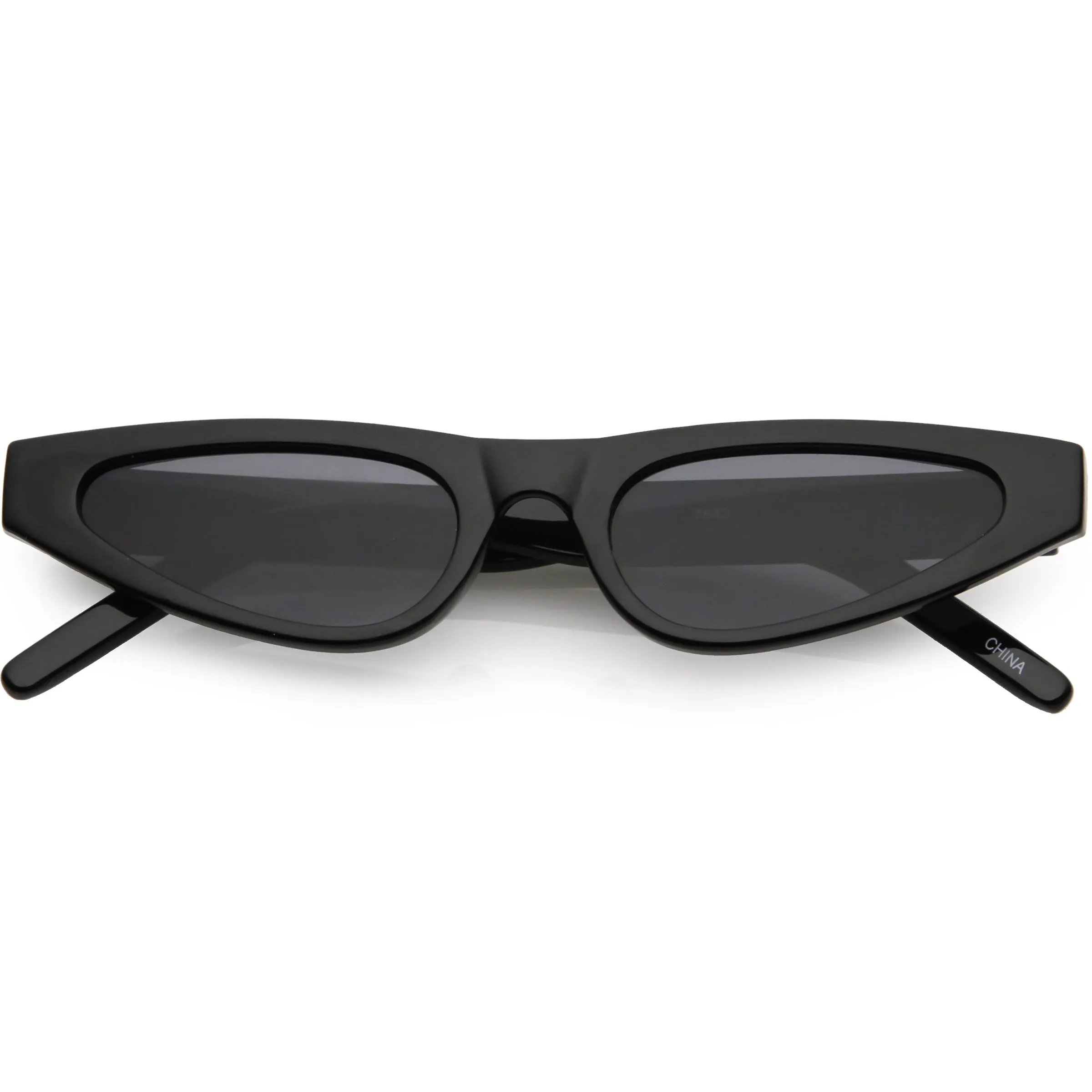 Women's Small Retro Angled Thick Frame Cat Eye Sunglasses C952